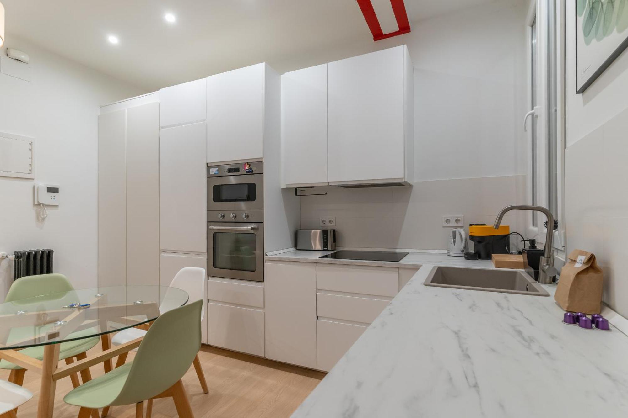Appartamento Cozy And Central-1Bd 1Bth- Cortes Madrid Esterno foto